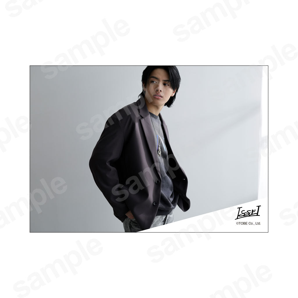 Artist original photo 2/ISSEI