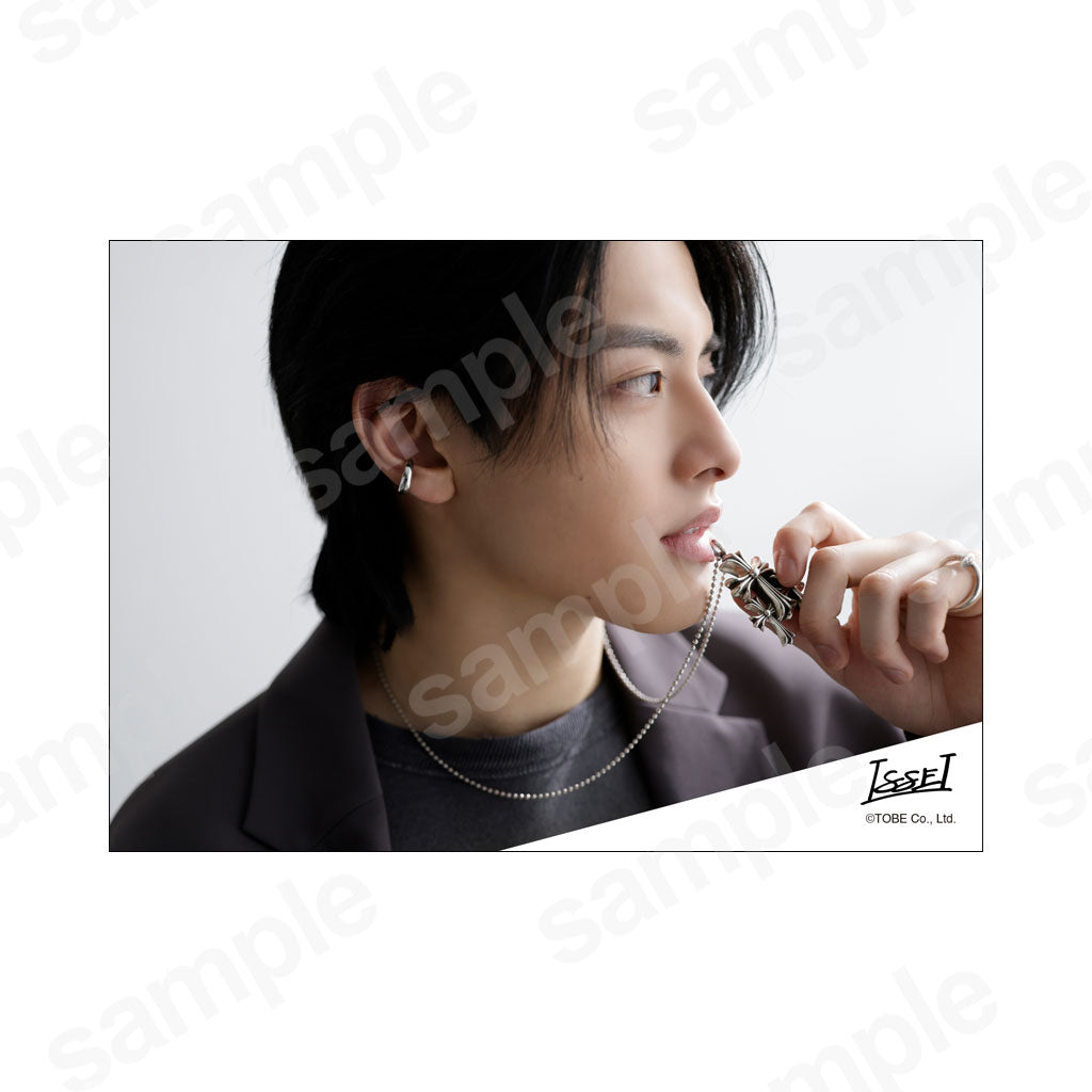 Artist original photo 3/ISSEI