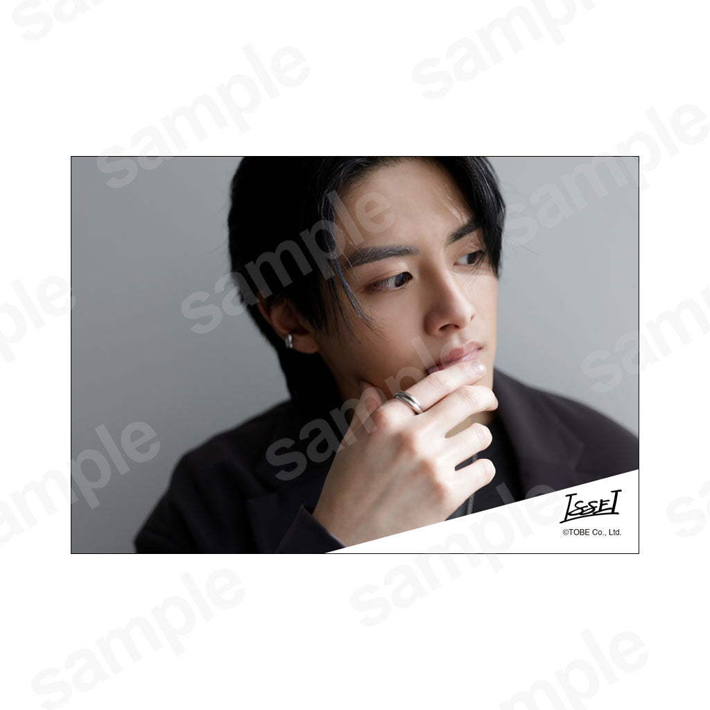 Artist original photo 4/ISSEI