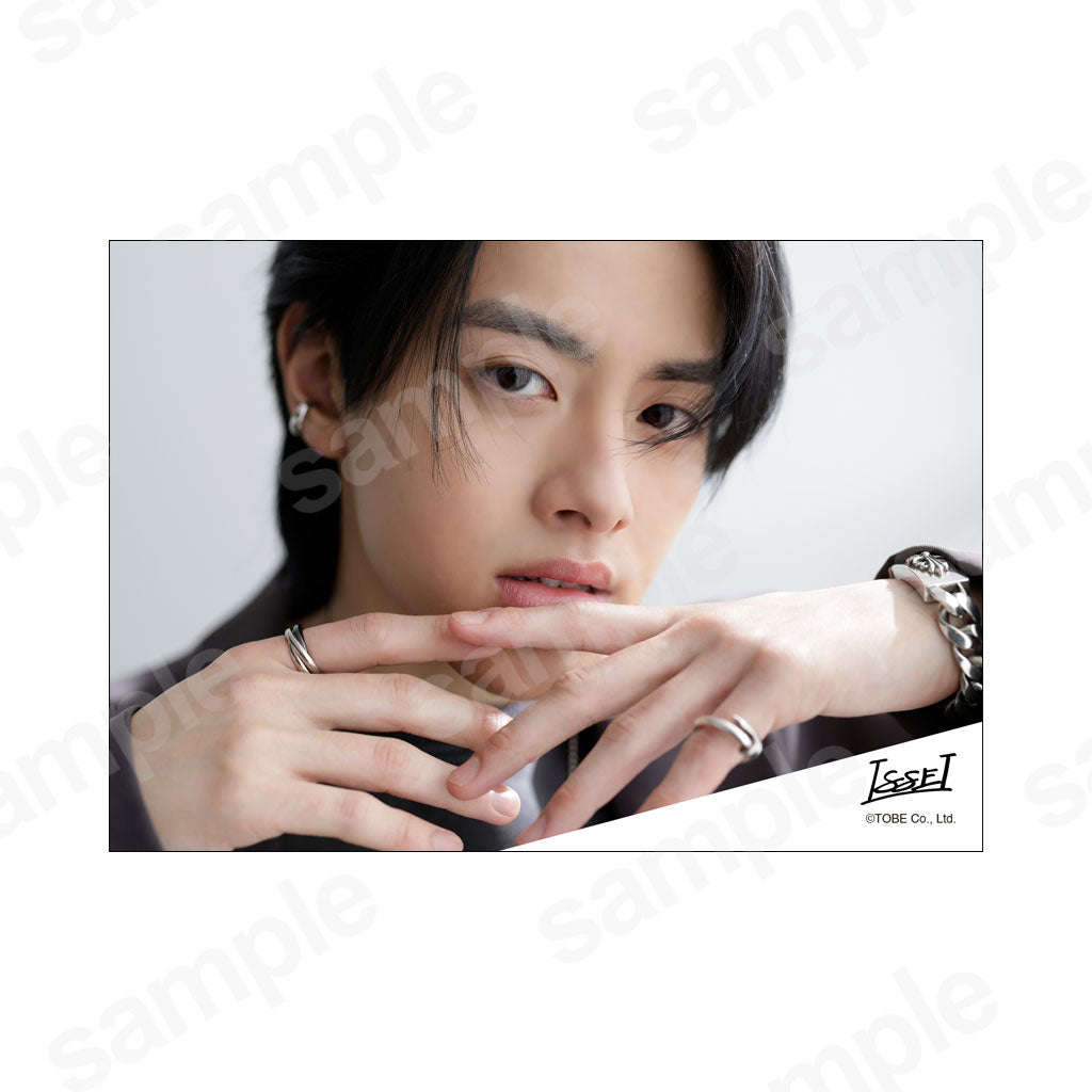 Artist original photo 7/ISSEI