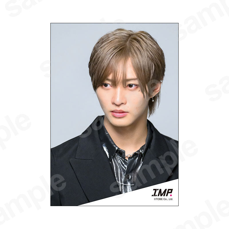 「IMP. LIVE TOUR 2026 MAGenter」グッズオリジナルフォト5／佐藤新