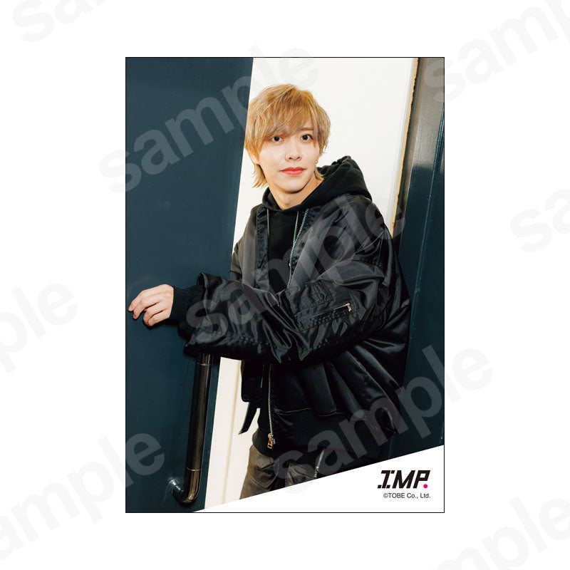 "IMPERIAL LIVE TOUR 2025" goods shooting original photo 2／Minato Matsui