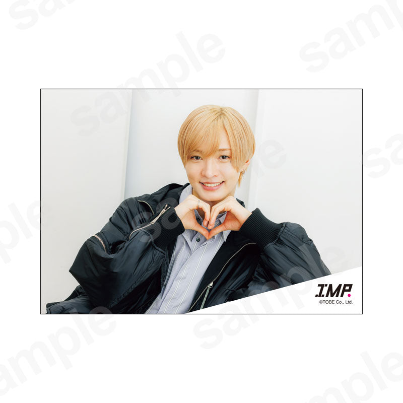 "IMPERIAL LIVE TOUR 2025" goods shooting original photo 3／Arata Sato