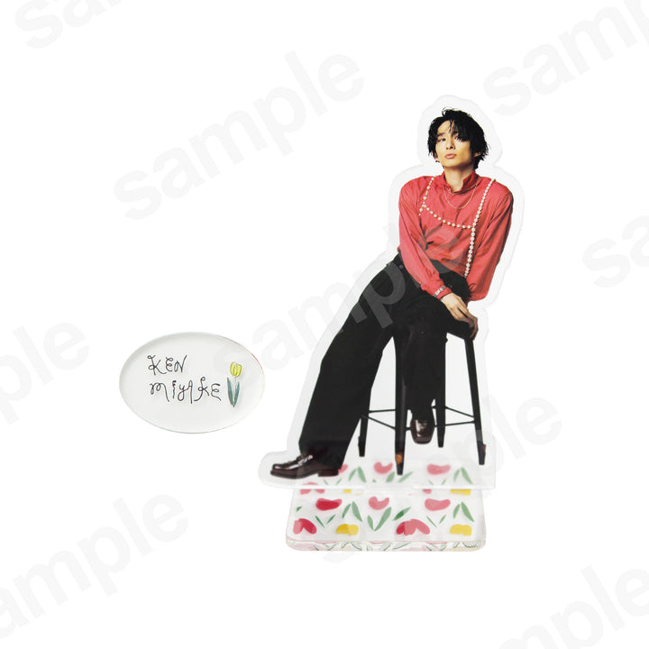 Original acrylic stand／KEN MIYAKE