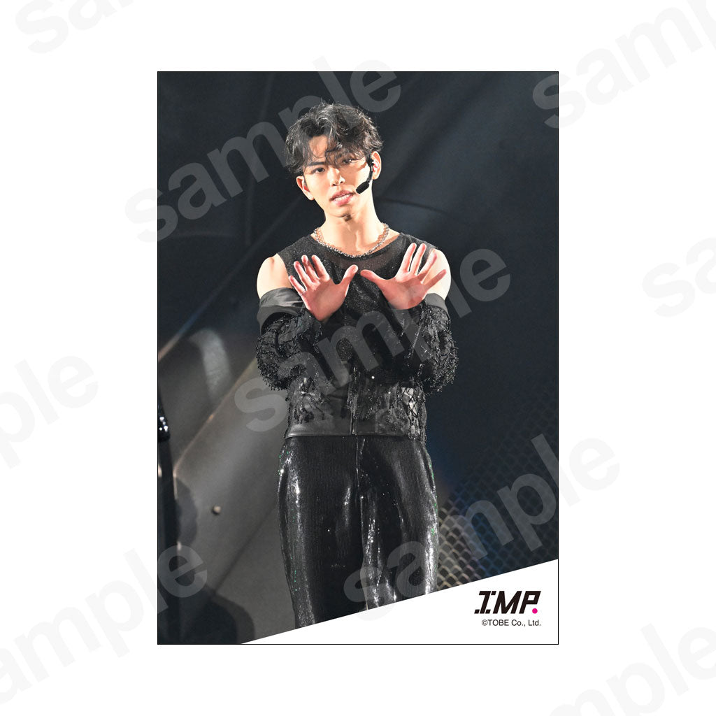 to HEROes ～TOBE 1st Super Live～」ライブフォト1／影山拓也 | TOBE